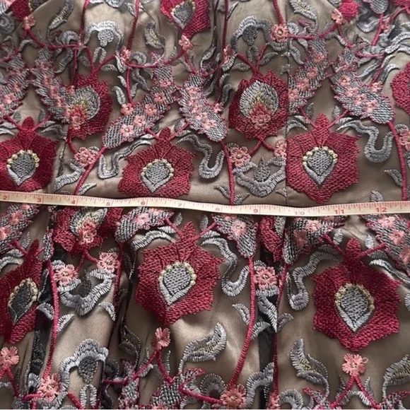 Elegant Purple Patterned Women's Dress - Picture 7 of 10